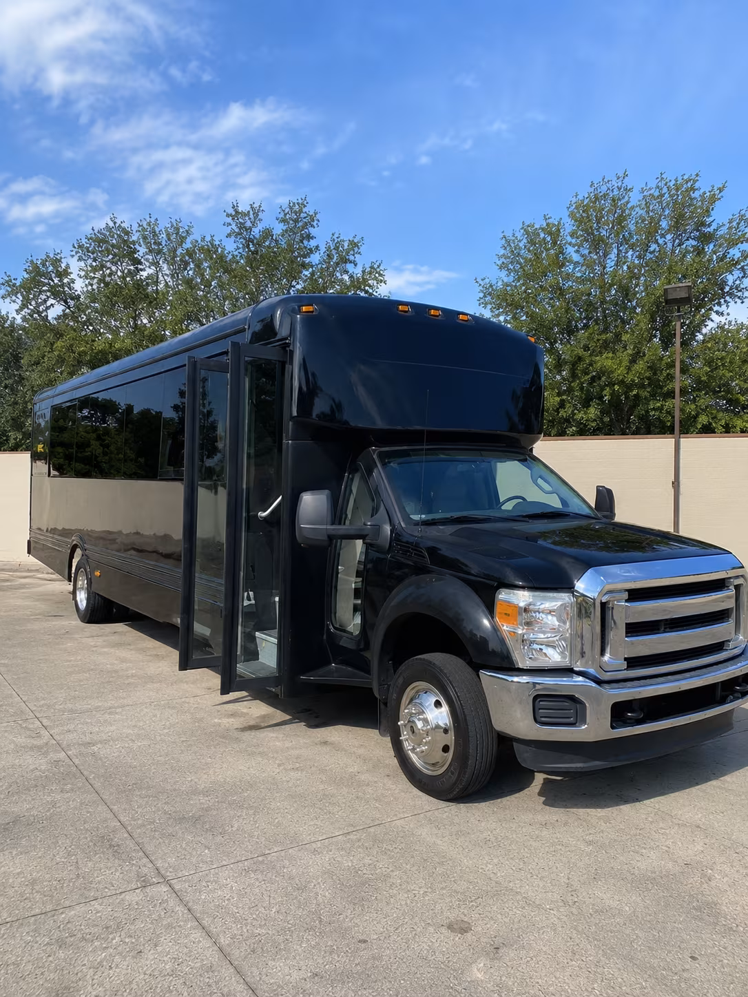 Savannah Private Event Transportation party bus exterior