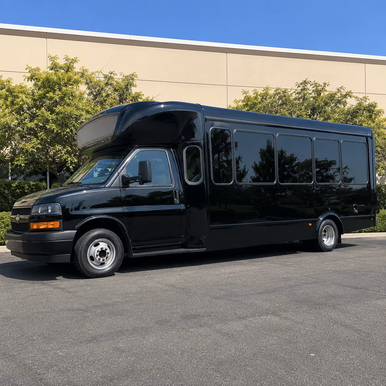 Savannah Prom & Homecoming Transportation party bus exterior