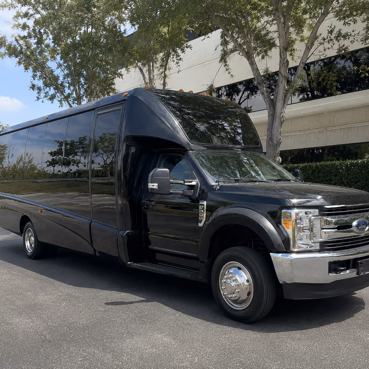 Savannah Sporting Event Transportation party bus exterior