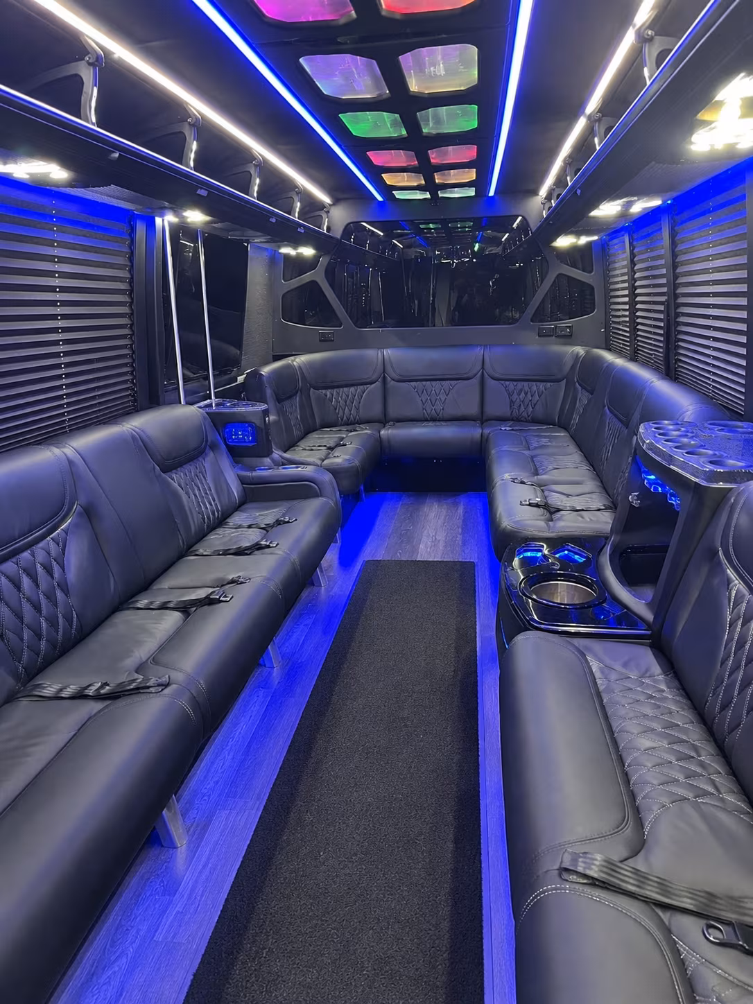 Savannah Winery Tour & Pub Crawl Transportation party bus exterior